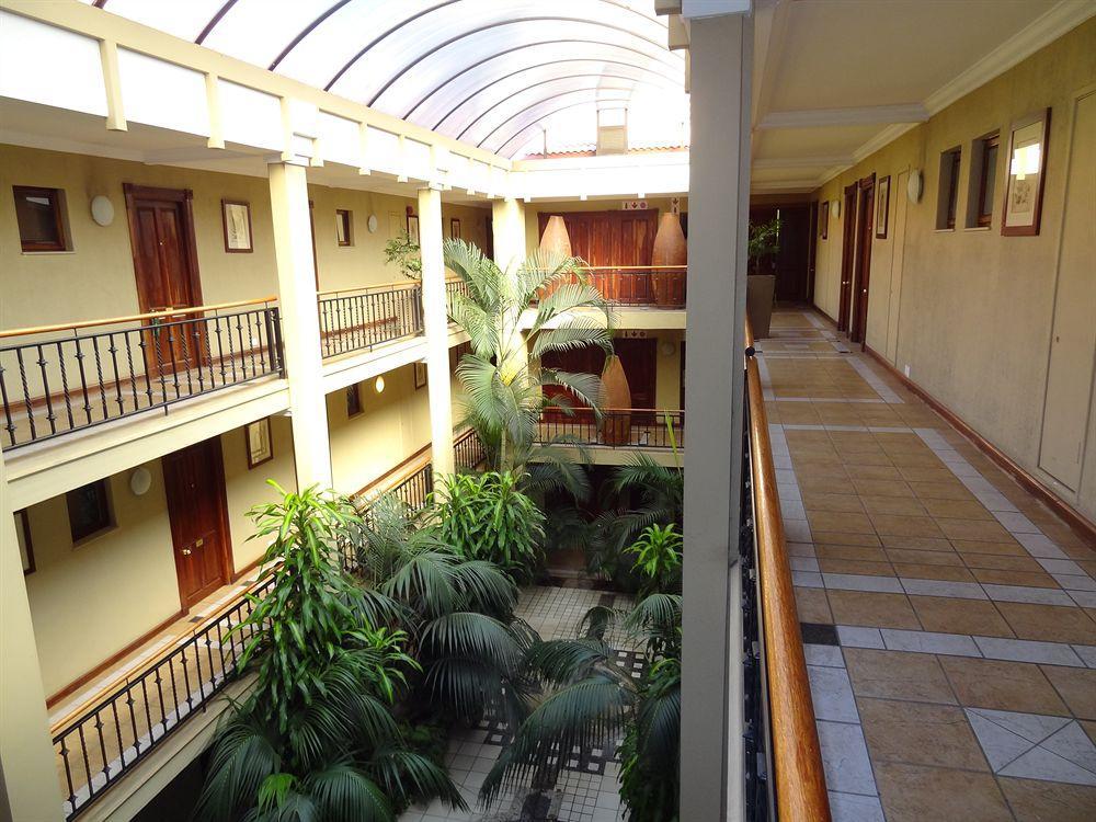 Gaborone Hotel Exterior photo