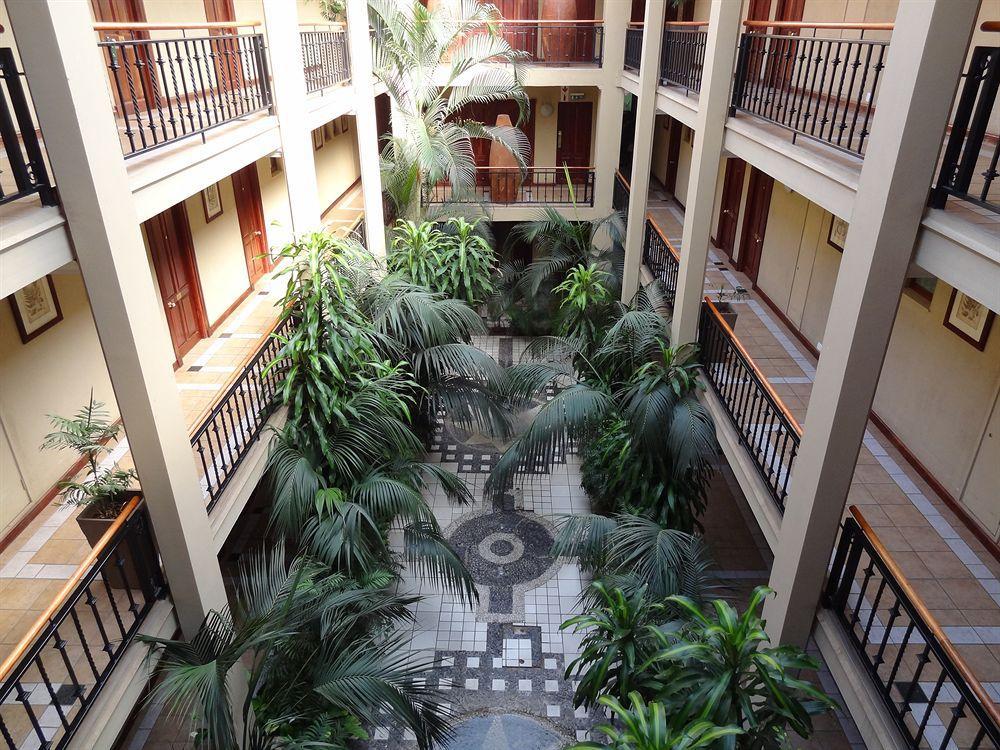 Gaborone Hotel Exterior photo