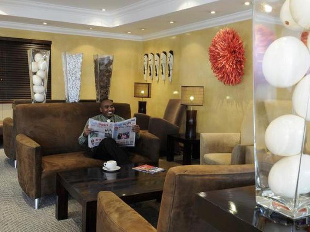 Gaborone Hotel Exterior photo