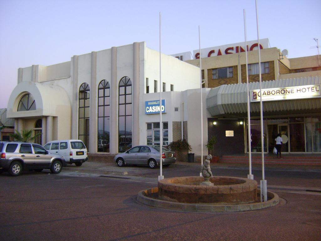 Gaborone Hotel Exterior photo