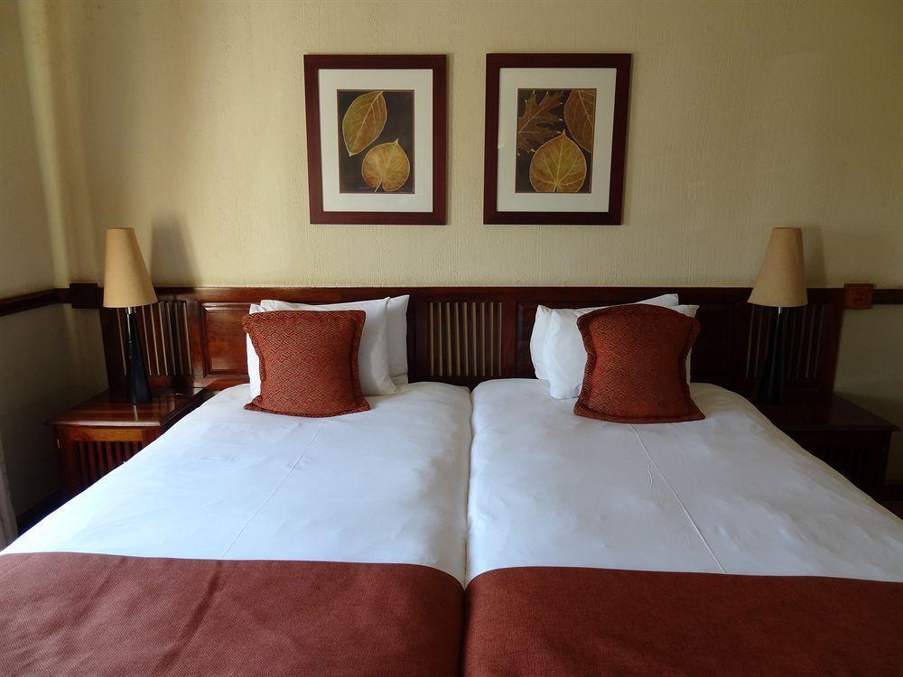 Gaborone Hotel Exterior photo