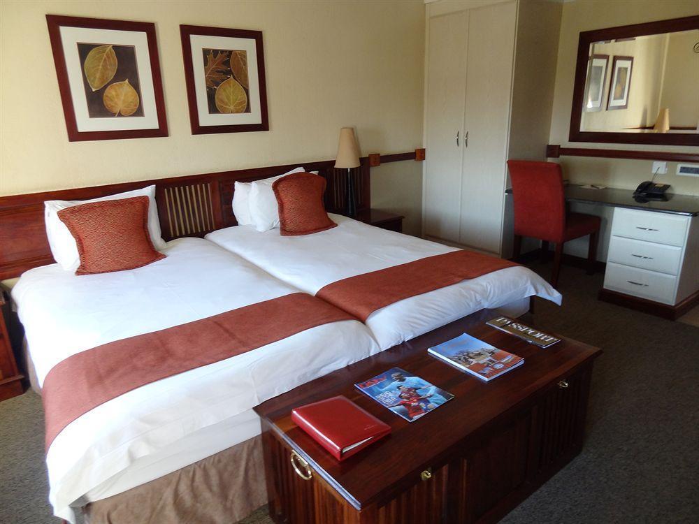 Gaborone Hotel Exterior photo